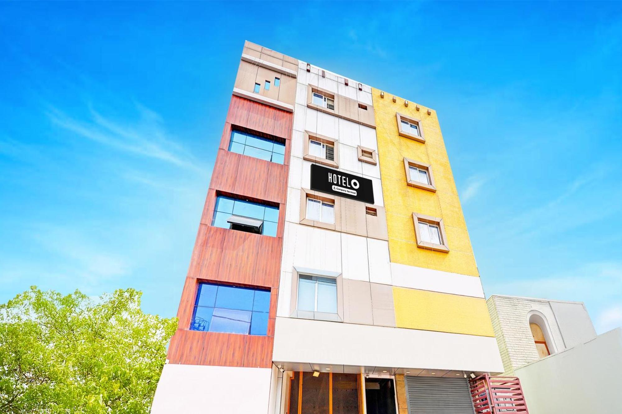 Super Hotel O Srigandhakavalu Formerly Chamundeshwari Lodging Jalahalli Exterior photo